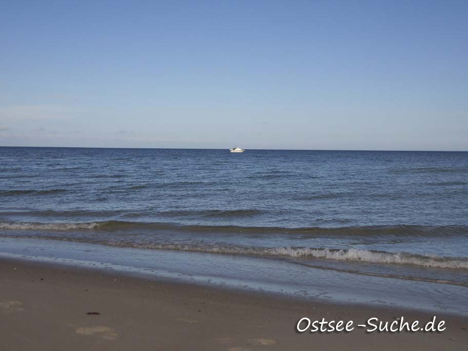 Sandstrand in Dahme mit Blick in Richtung Ostsee